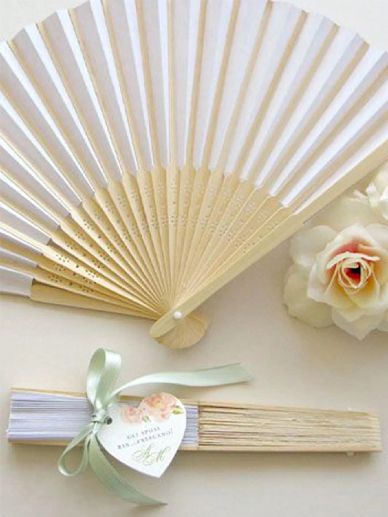 1pc White Folding Paper Fan, Bridal Hand Fan, Wedding Table Centerpiece, Outdoor Wedding Seat Decoration, Souvenir Matching, Wedding DIY Hand Fan, Leave Good Wishes, Wedding Check-In Decoration, Photo Props