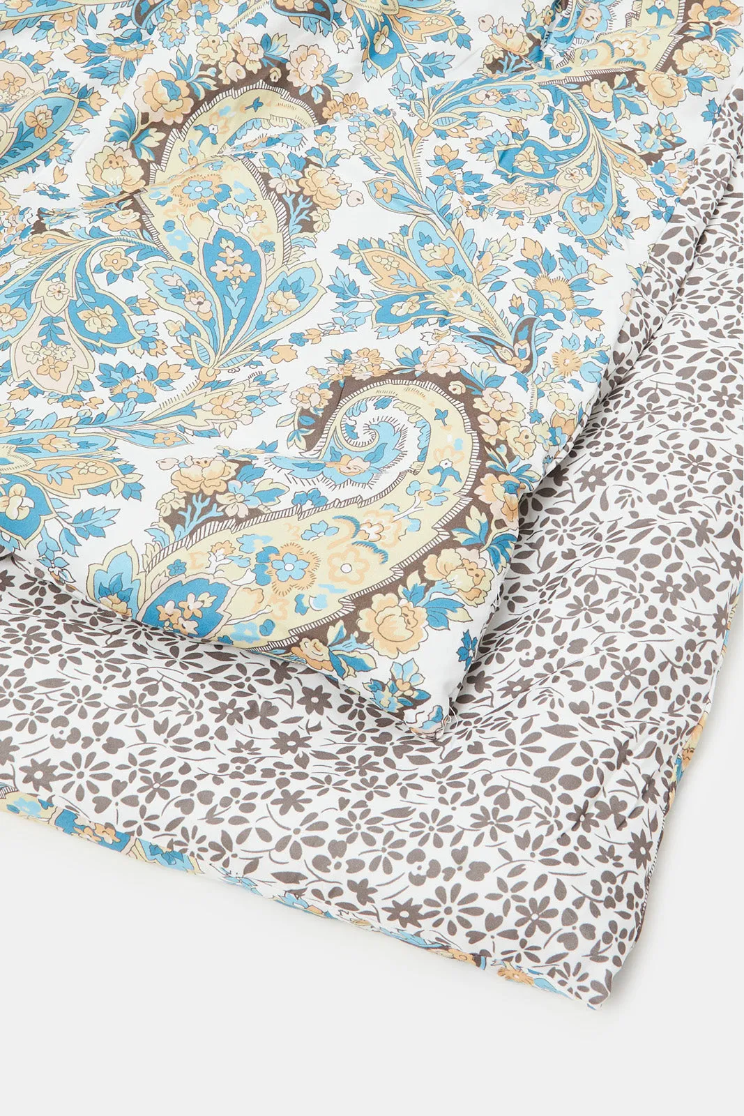 Beige And Blue Paisley Printed Comforter 5 Piece Set (King Size)