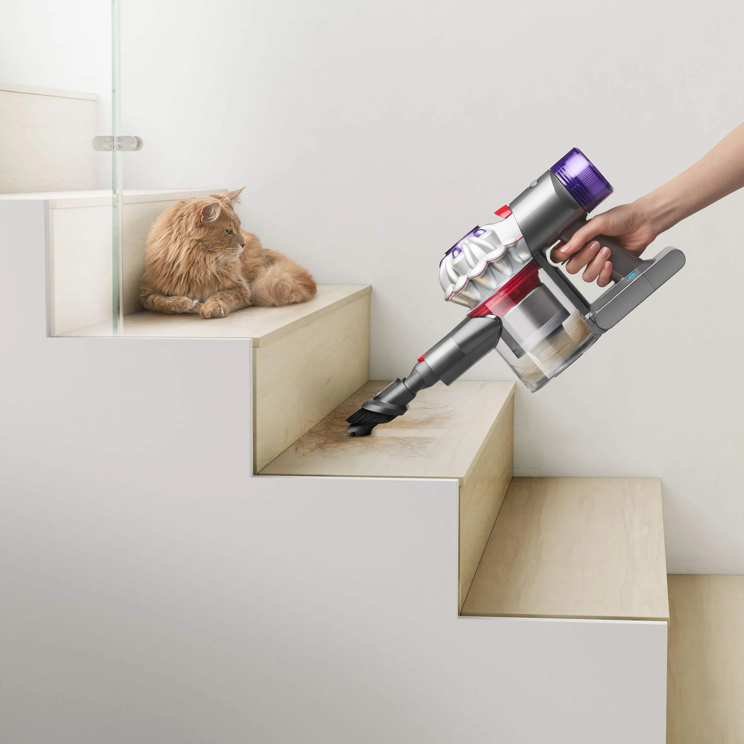 Dyson V7 Advanced cordless vacuum (Silver)