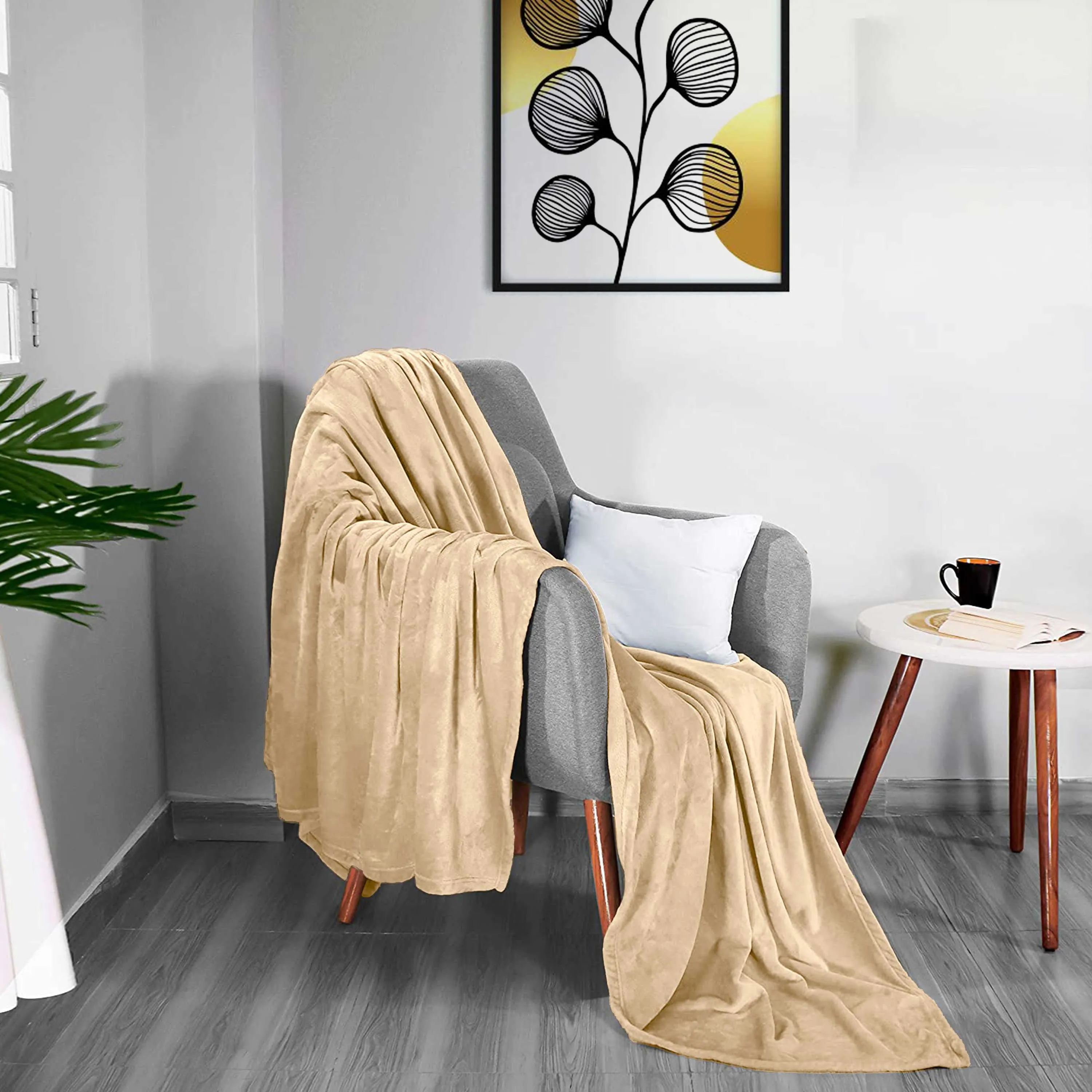 High Quality Beige Single Size Blanket 160x220cm Soft Flannel Blanket Suitable for All Seasons it is Warm Throw Blanket for Bedroom, Couch Sofa, Living Room, Fashion Sofa Bedding, Car, Sofa Recliner