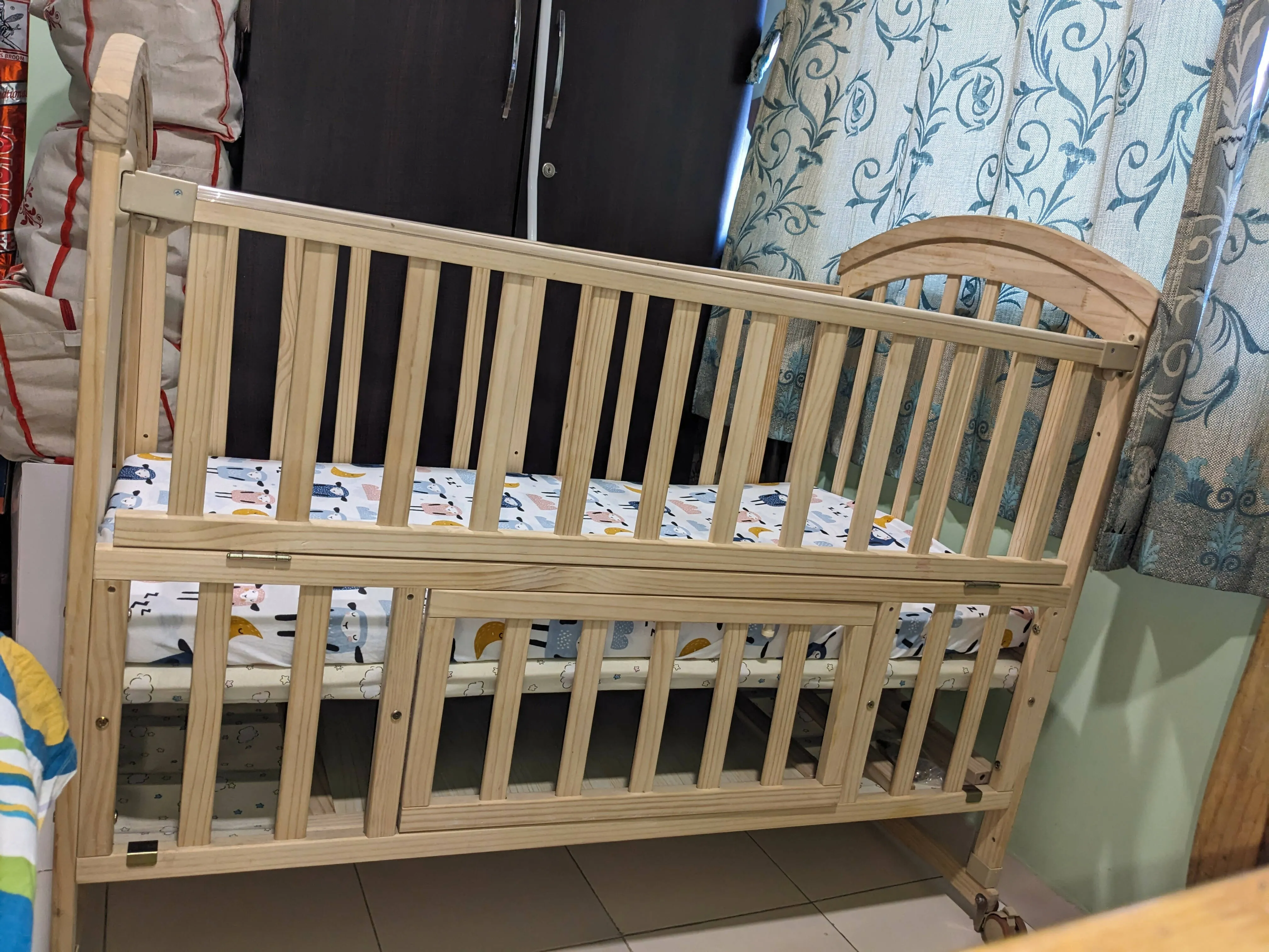 HUNY HUNY 12 in 1 Baby cot (Wooden rocking crib), Dimensions: 123×66×100 cm