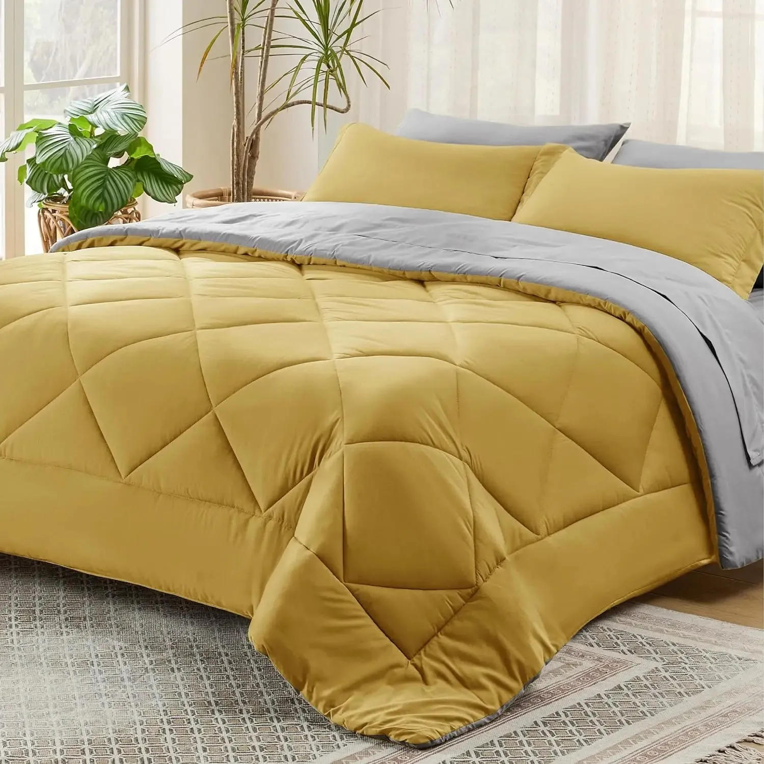 King Size 7-Piece Reversible Bedding Set