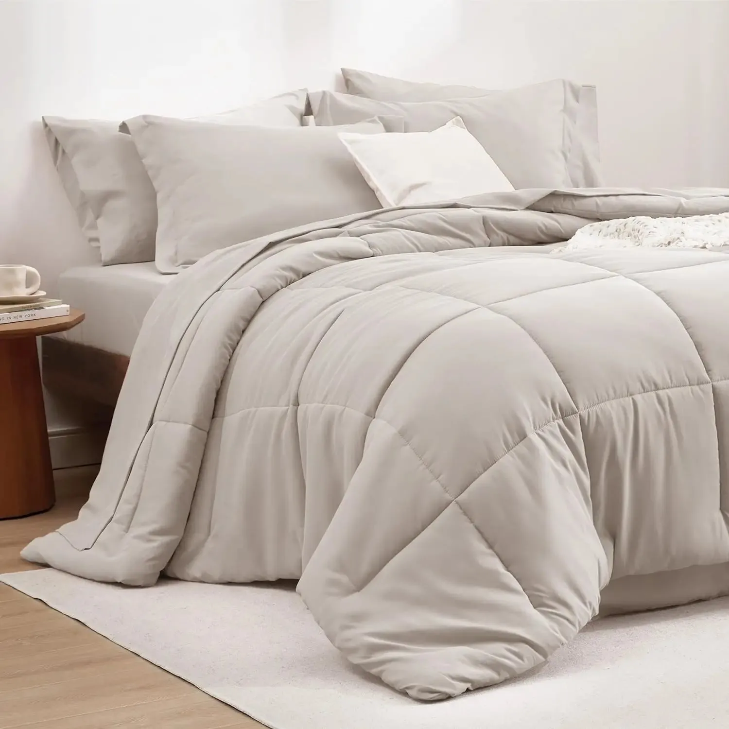 King Size 7-Piece Reversible Bedding Set