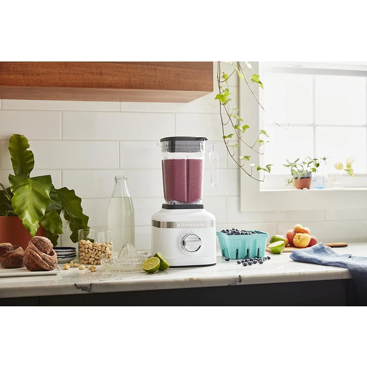 Kitchen Aid Blender w/ 2 Personal Blender Jars