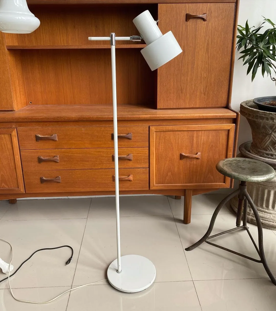 Lento Floor Lamp