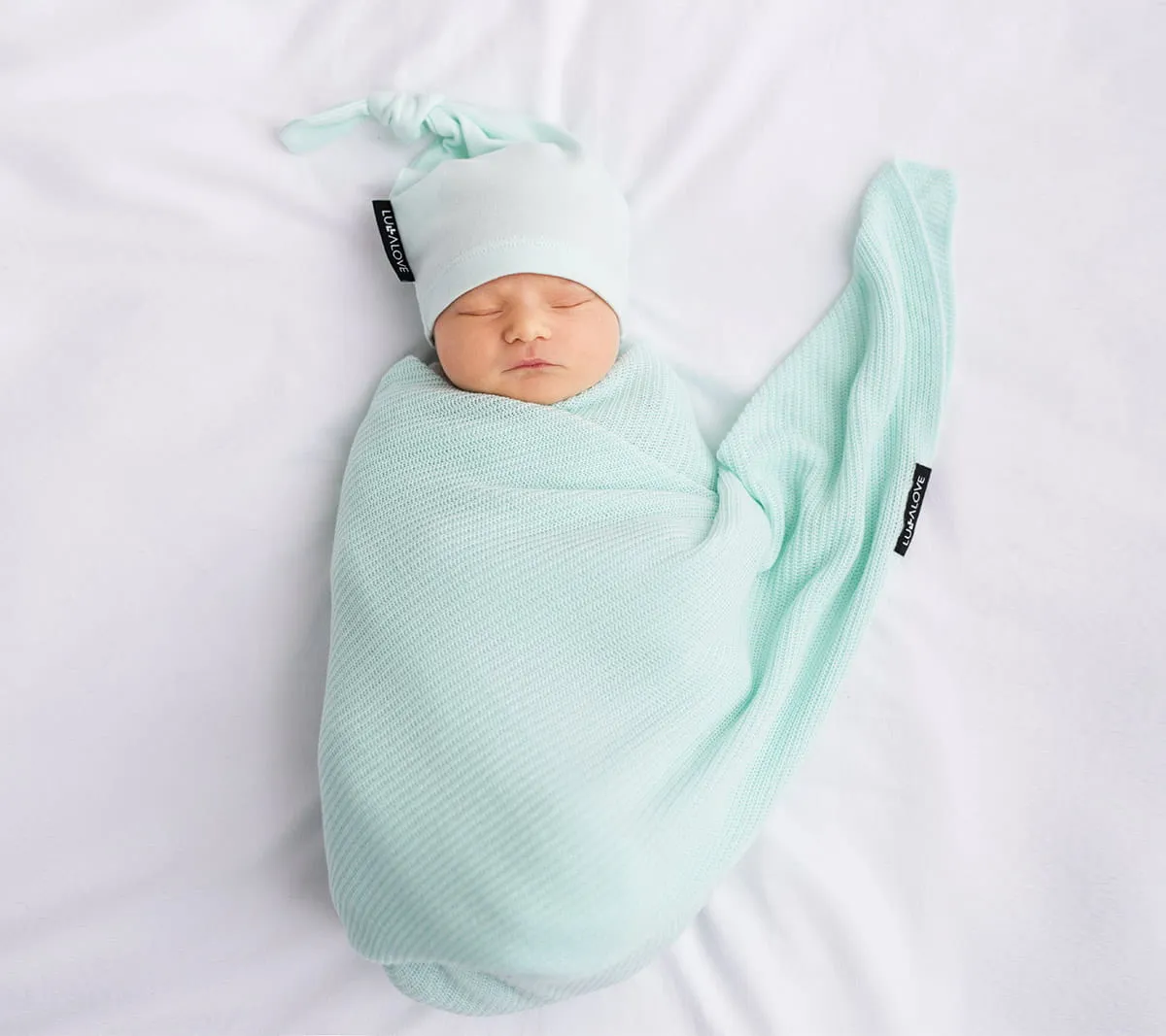 Lullalove Light Knitted Bamboo Swaddle Blanket