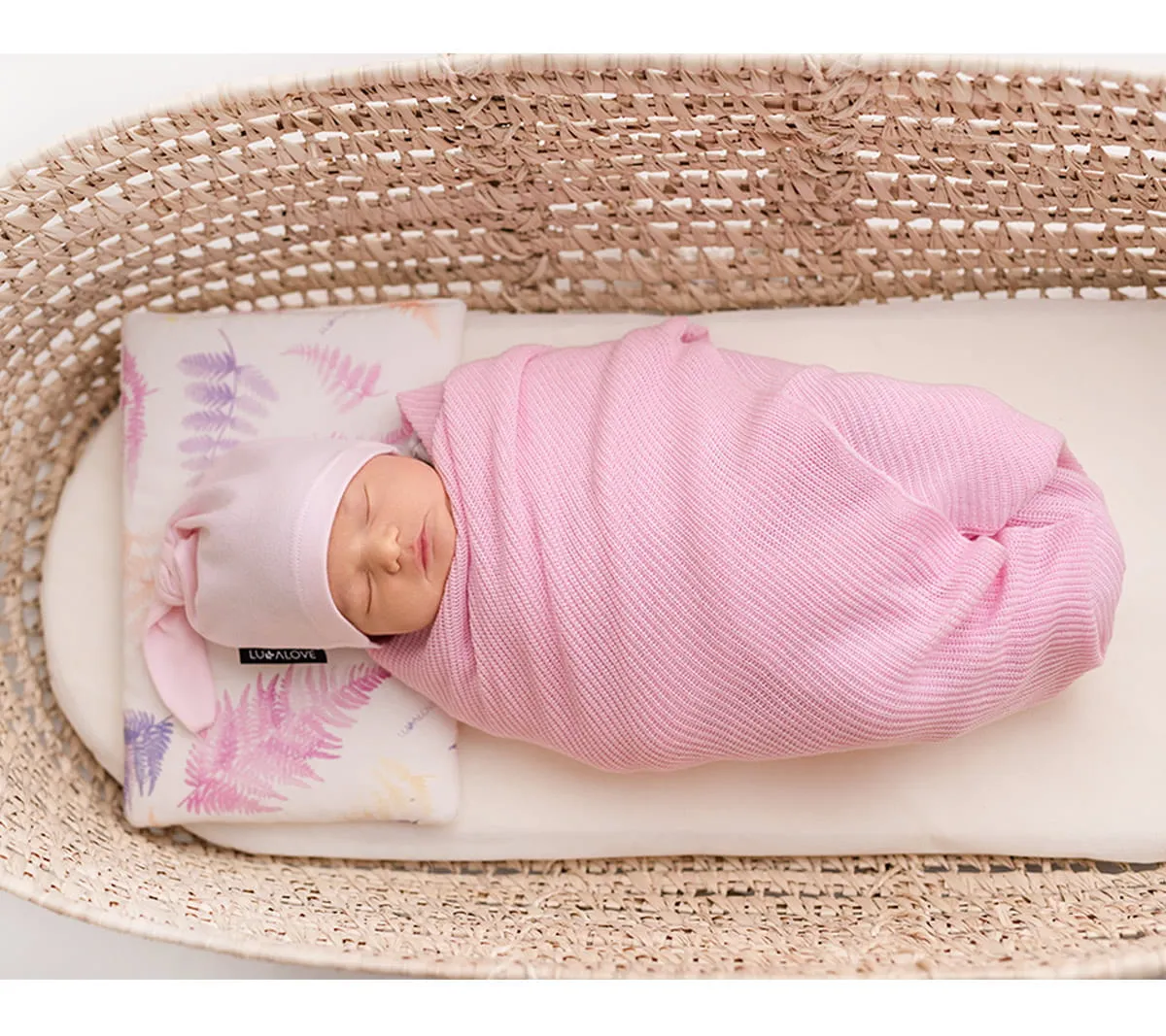 Lullalove Light Knitted Bamboo Swaddle Blanket