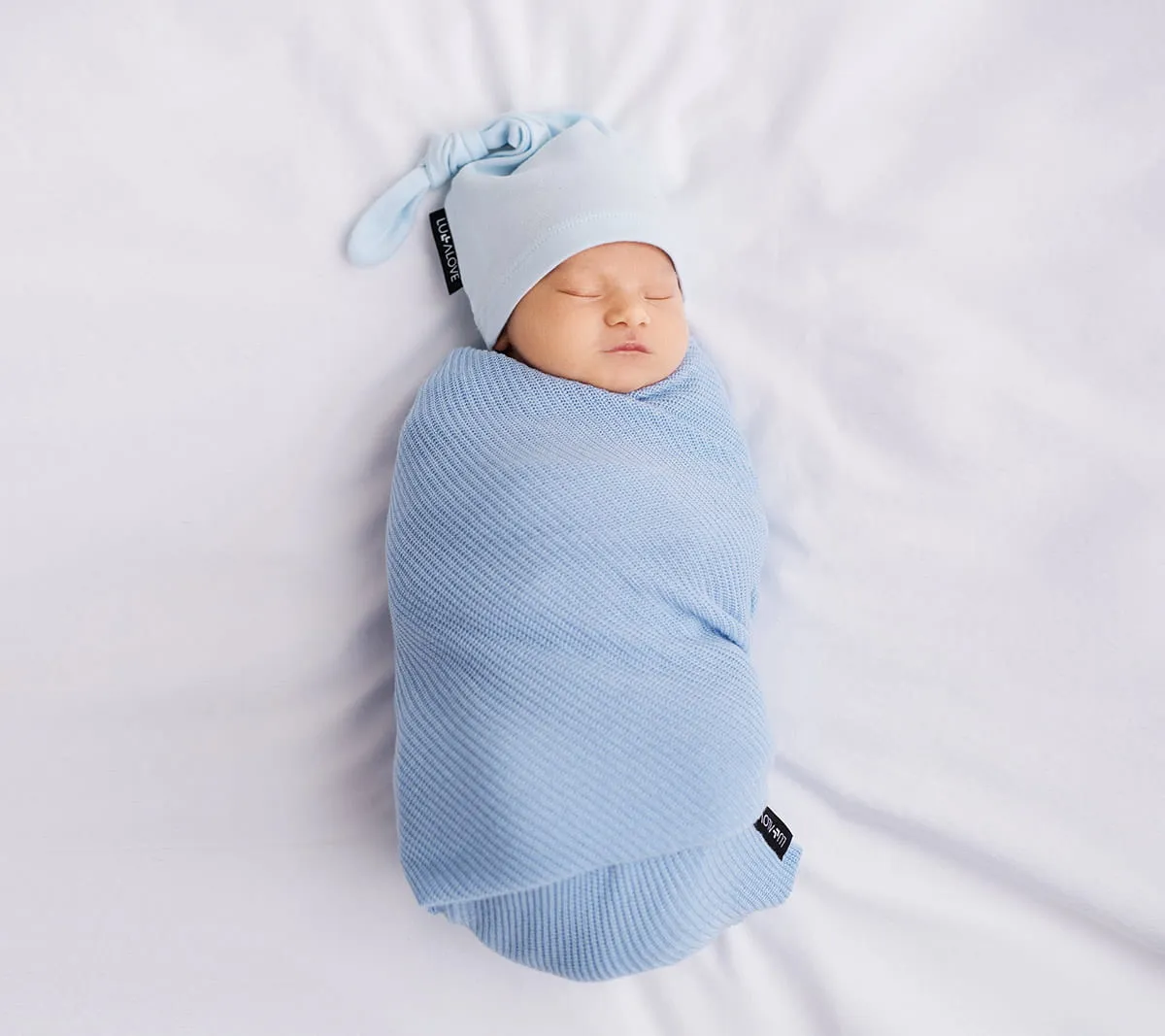 Lullalove Light Knitted Bamboo Swaddle Blanket