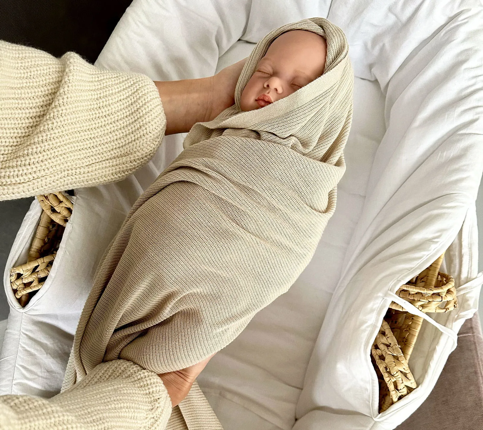 Lullalove Light Knitted Bamboo Swaddle Blanket