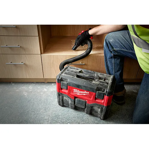 Milwaukee 0880-20 Wet/Dry Vacuum (Tool Only)