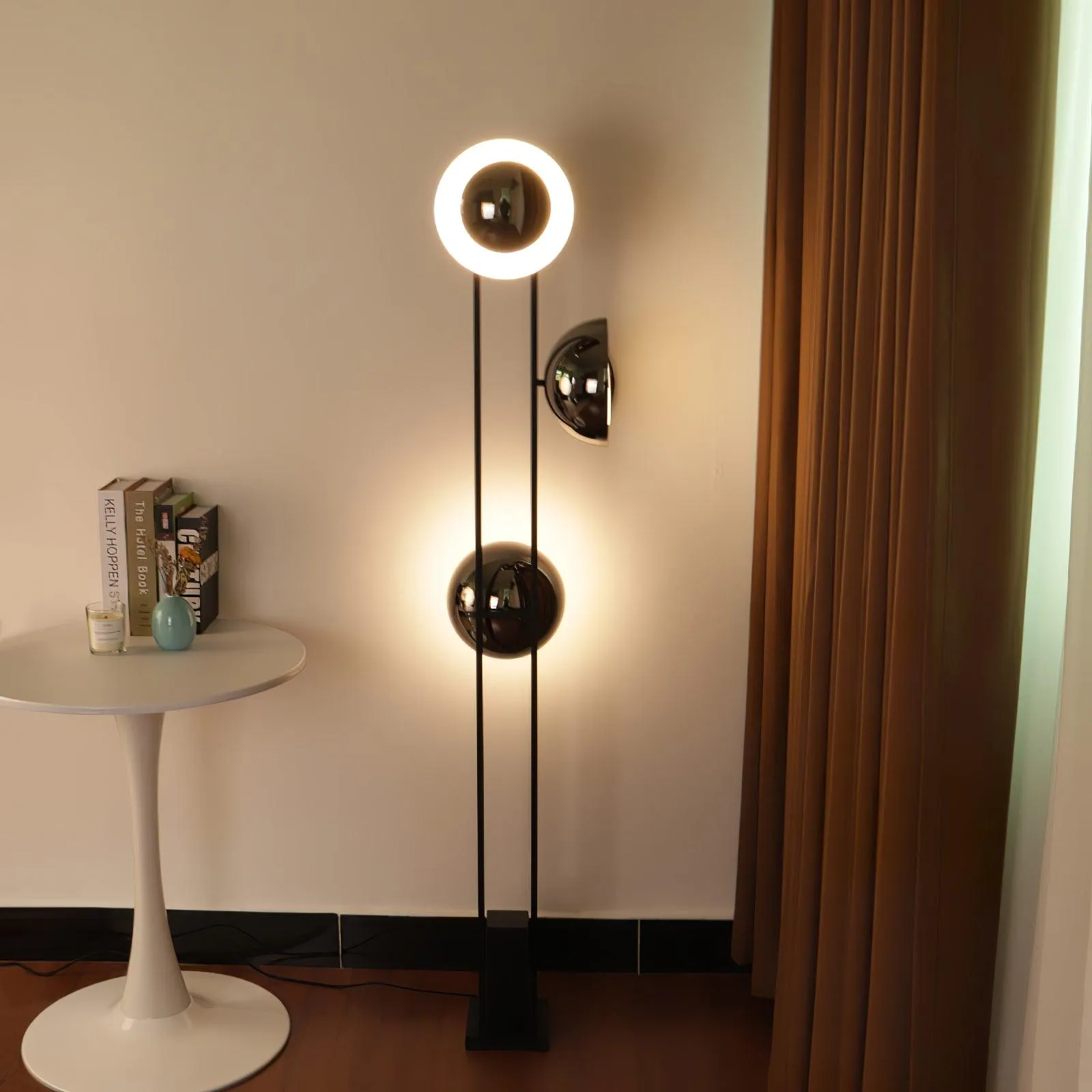 O3 Floor Lamp