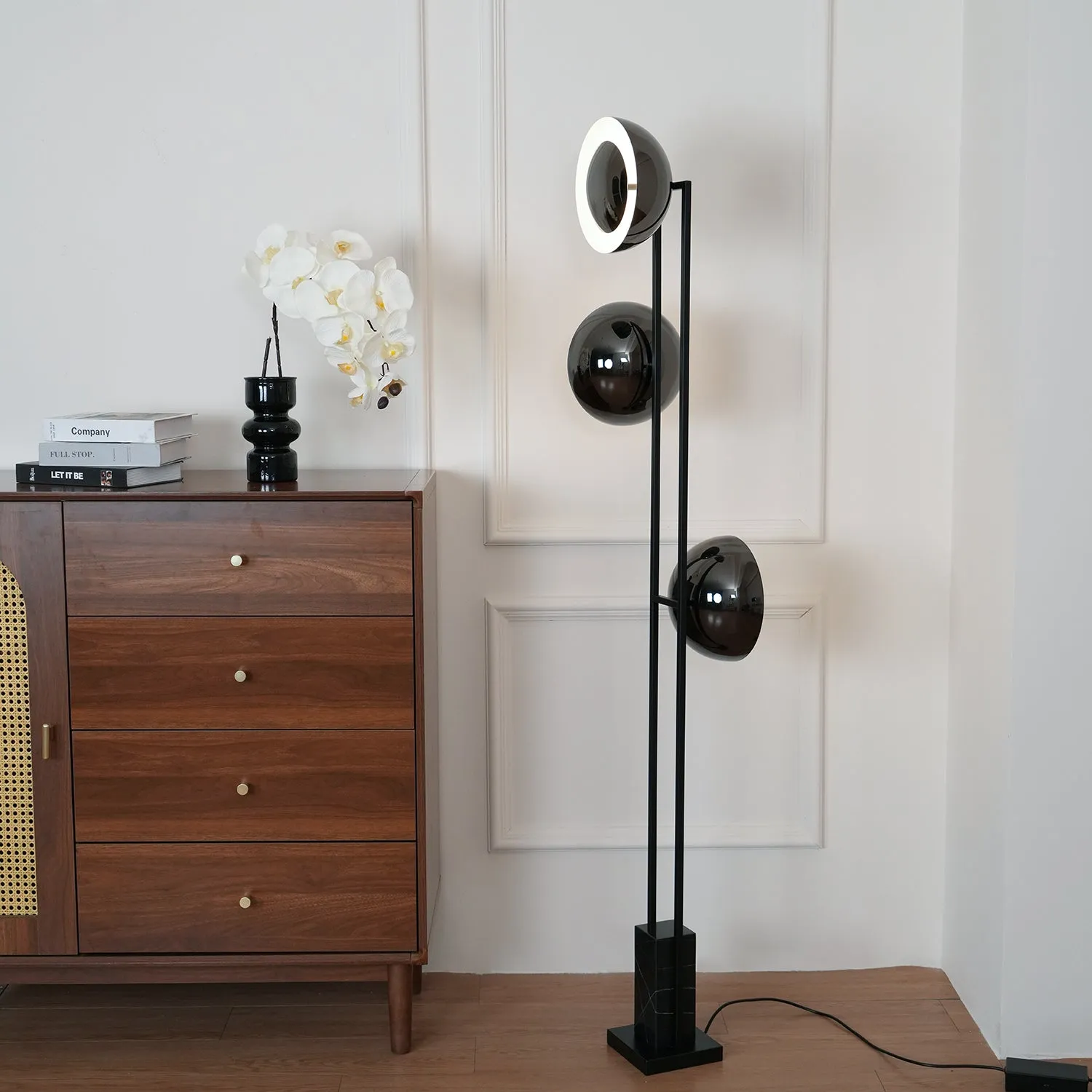 O3 Floor Lamp