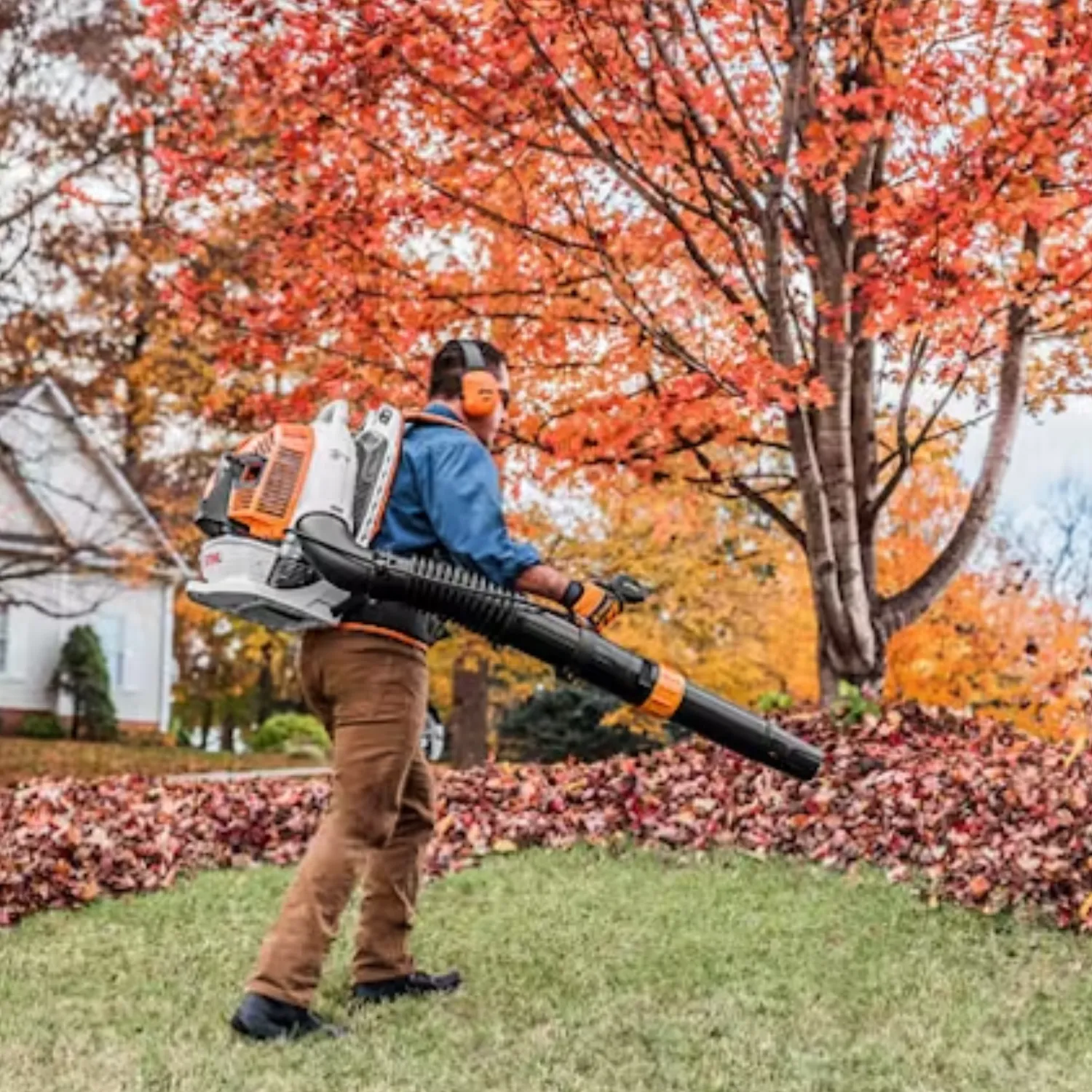 STIHL BR 800 C-E MAGNUM Gas Powered Backpack Blower