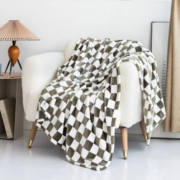 Super Soft Checkered Blanket