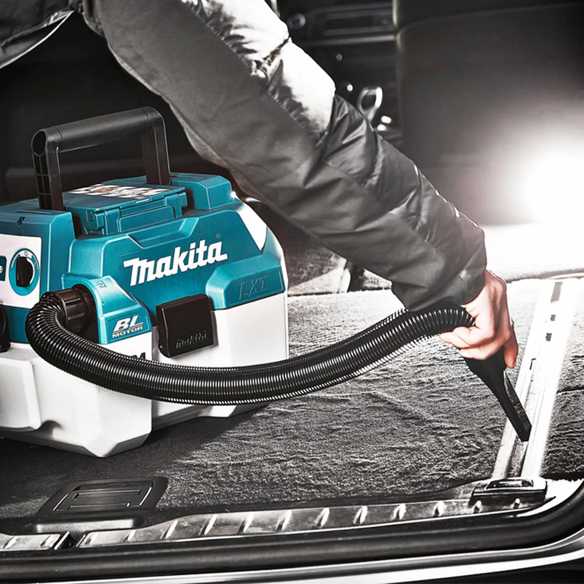 Vacuum Makita DVC750LZX1 18V