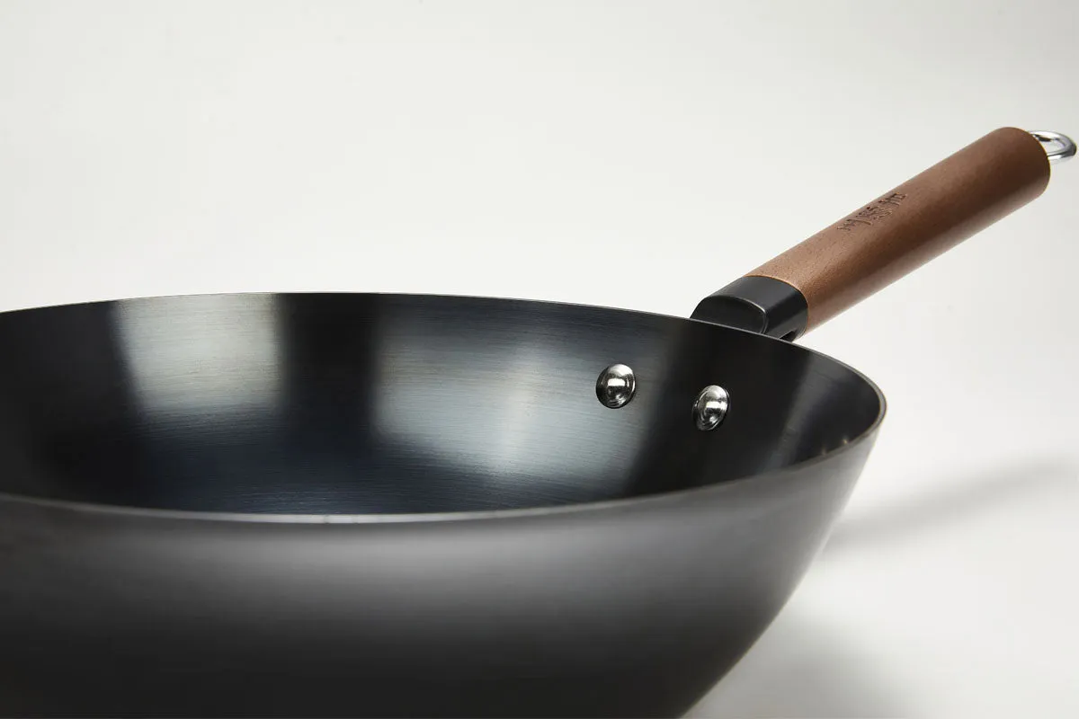 WANGYUANJI Large Flat Bottom Carbon Steel Wok 11.8"